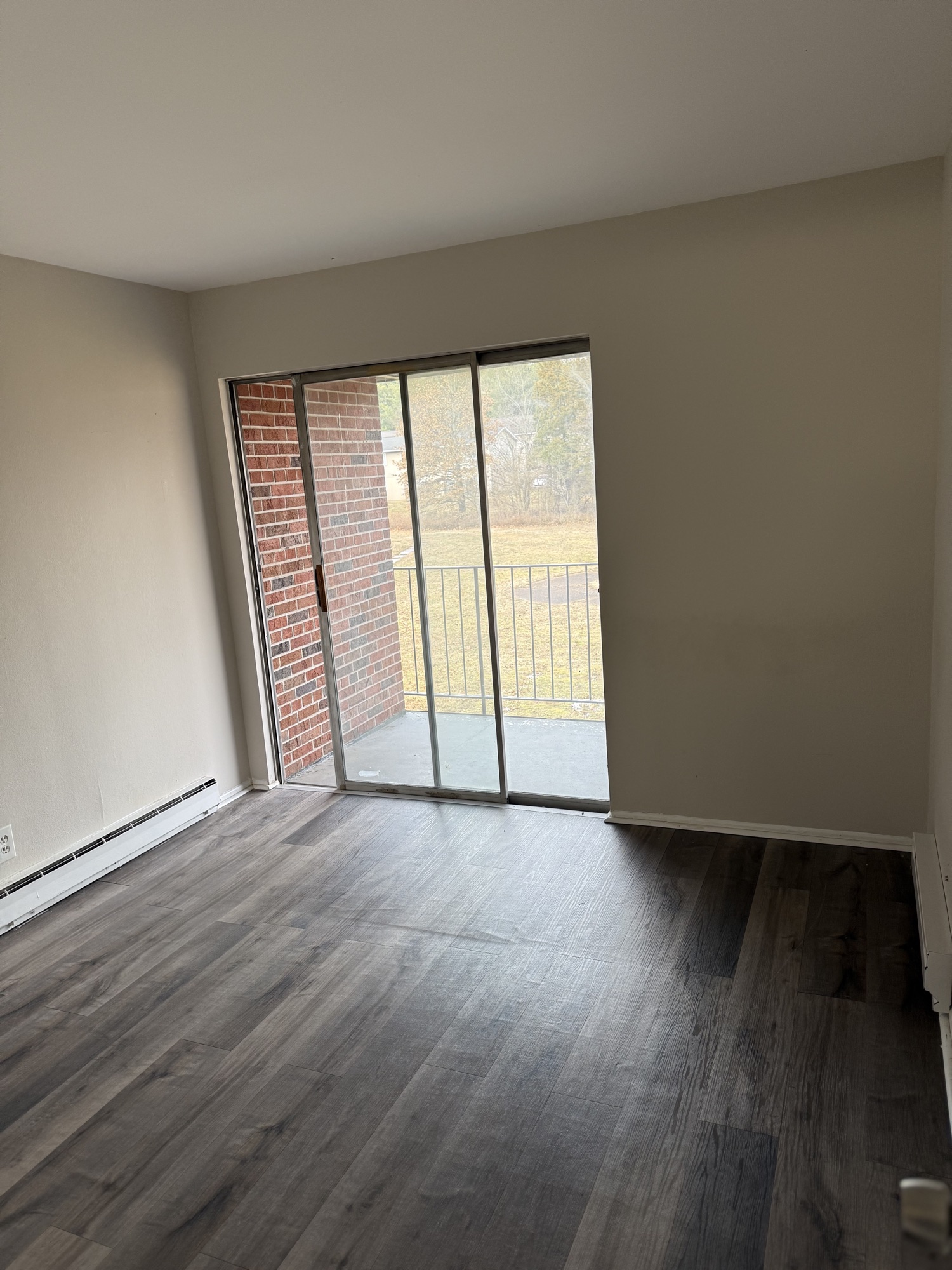 1 Bedroom at 305 N. Robinson Circle